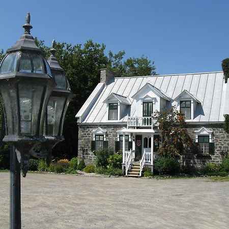 Auberge Du Manoir Dauth Sainte-Anne-de-la-Pérade エクステリア 写真